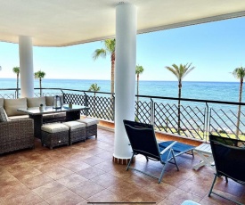 MI CAPRICHO 172 Beachfront Apartment