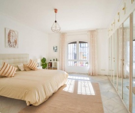 Precioso apartamento en Playas de Duque-P Banus