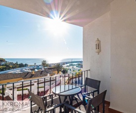 Cabopino Stylish Modern Apartment with WIFI & Parking and great views