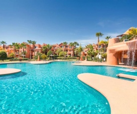 Resort Style 2 Bedroom Apartment near Marbella FREE WIFI & PARKING