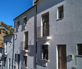 Apto rural Fuente El Chorrito de Grazalema