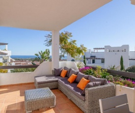 2193-Modern apt with terrace and seaview