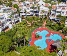 SOPHISTICATED FLAT NEXT TO LUXURIOUS PUERTO BANÚS