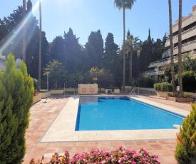 Spacious 3 Bedroom 2nd Line Beach Apartment Marbella Center