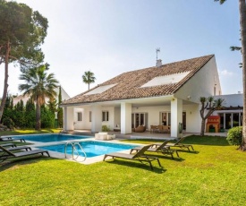 Splendid Villa With 6 Bedrooms Next To Mistral Beach, Puerto Banús! "14"