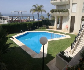 Suitur apartamento con piscina en marbella playa