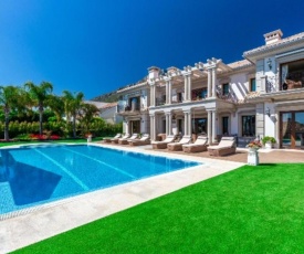 TOP QUALITY VILLA SIERRA BLANCA THE MOST DISIRABLE AREA ON THE GOLDEN MILE MARBELLA