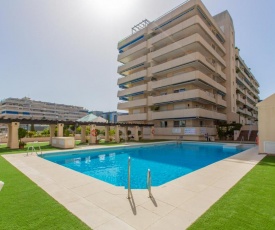 Trendy Apt. Puerto Banús (Free Parking & Pool) - RDR208