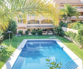 Beautiful apartment in Marbella with 2 Bedrooms, Outdoor swimming pool and Swimming pool