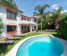 Villa Giovanni - Marbella Center - Heated Pool