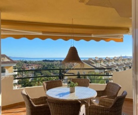 Walking distance to Puerto Banus sea view Apartment